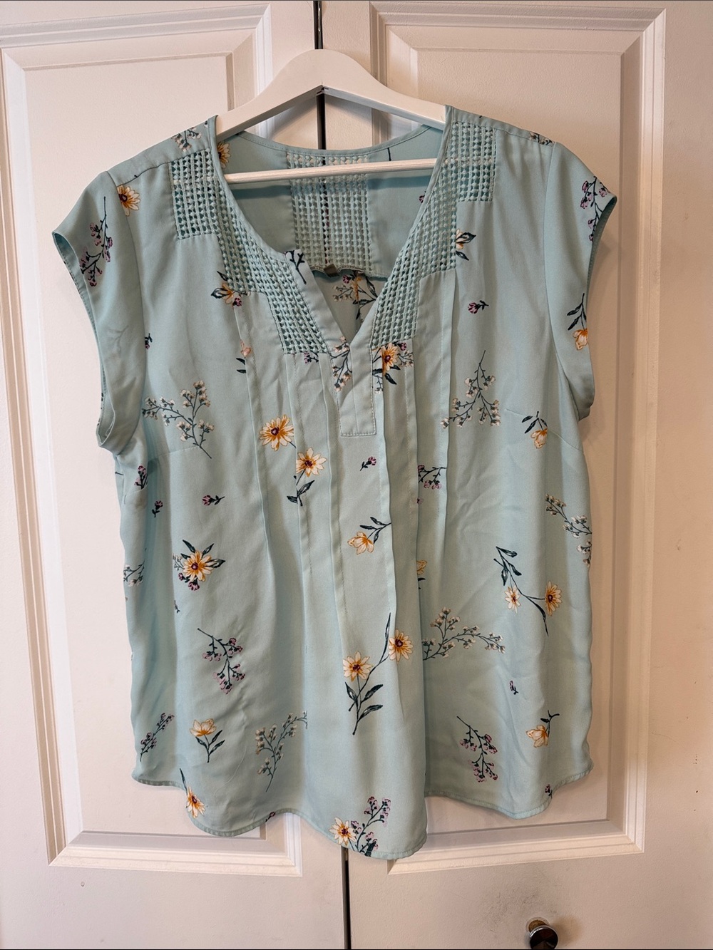 Daniel Rainn Light Blue Floral Pintuck V-Neck Blouse